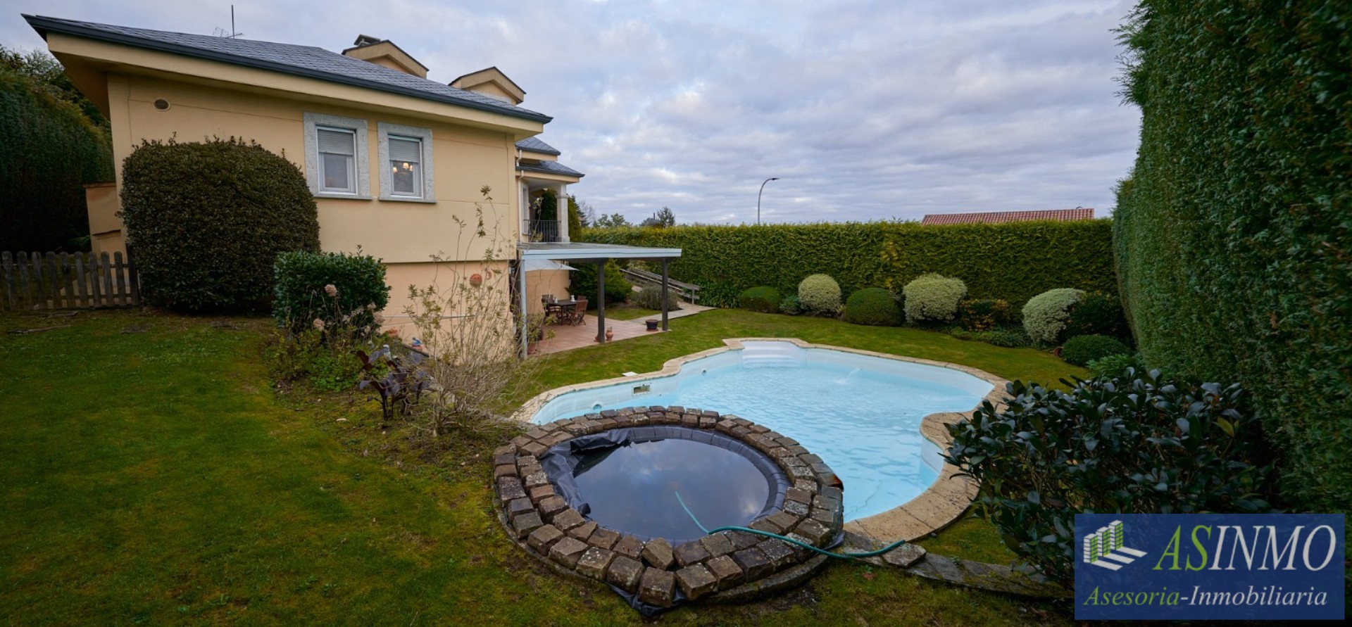 Estupendo chalet en Bergondo