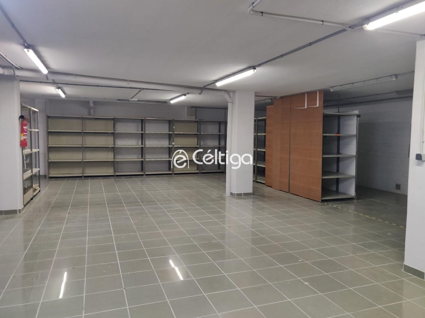 Cambre- Temple Local comercial de 366 m2