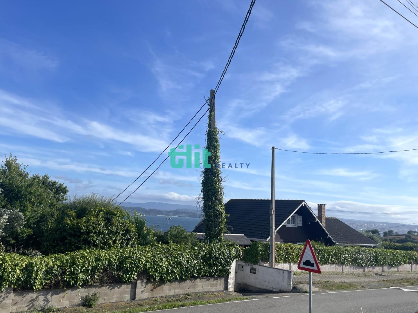 Parcela para vivienda unifamiliar con vistas al mar en Mera